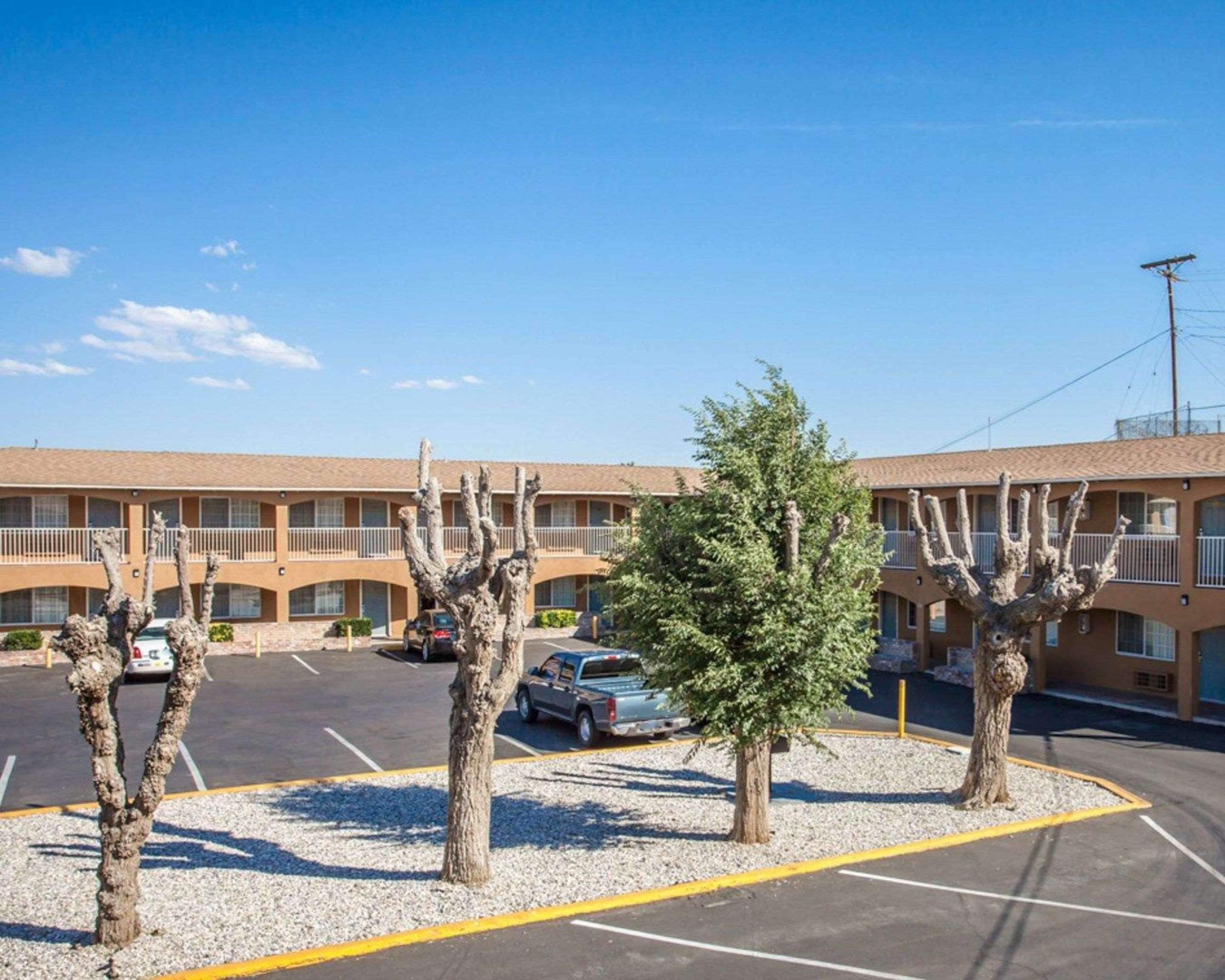 Econo Lodge On Historic Route 66 Μπάρστοου Εξωτερικό φωτογραφία